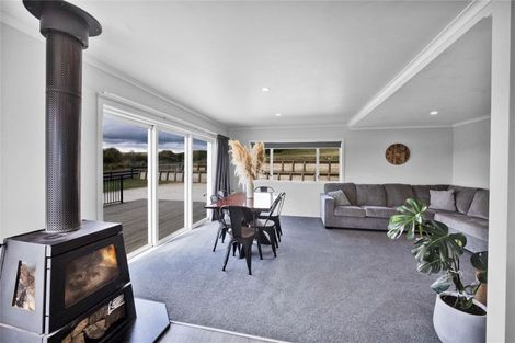 Photo of property in 25 Livingston Road, Tokaora, Hawera, 4671