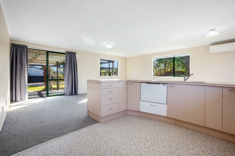 Photo of property in 16b Karaka Street, Otaki Beach, Otaki, 5512