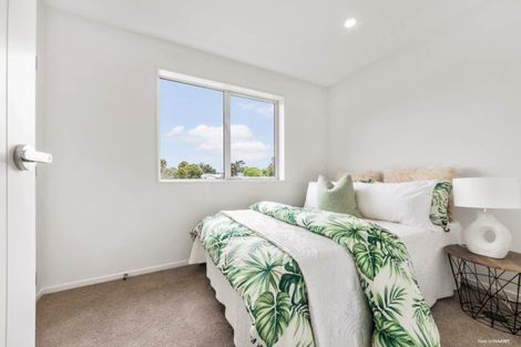 Photo of property in 25a Scarlet Drive, Ranui, Auckland, 0612