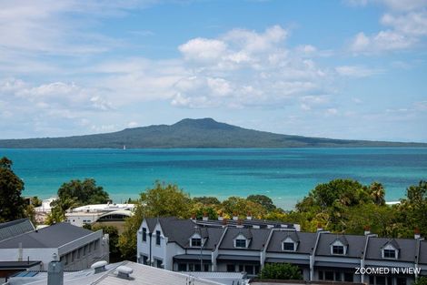 Photo of property in 4/6a The Promenade, Takapuna, Auckland, 0622