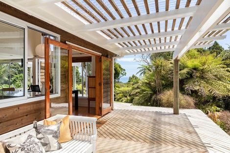 Photo of property in 16 La Trobe Track, Karekare, New Lynn, 0772