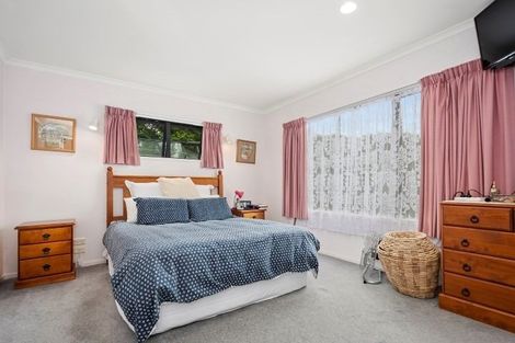 Photo of property in 16 Pampas Grove, Welcome Bay, Tauranga, 3112