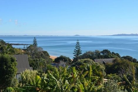 Photo of property in 16 Seaview Road, Cable Bay, 0420