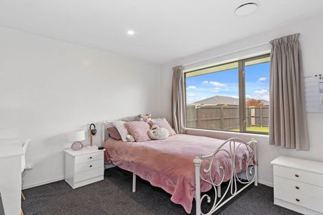 Photo of property in 52 Newman Road, Rolleston, 7614