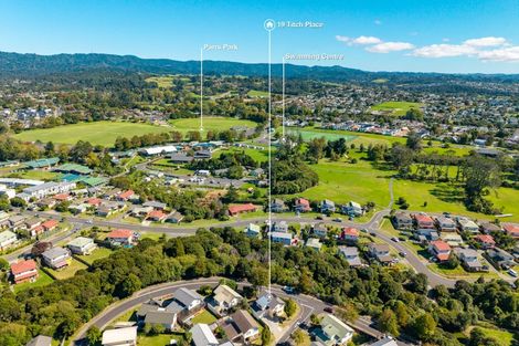 Photo of property in 19 Titch Place, Glen Eden, Auckland, 0602
