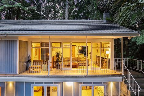 Photo of property in 80 Waima Crescent, Titirangi, Auckland, 0604