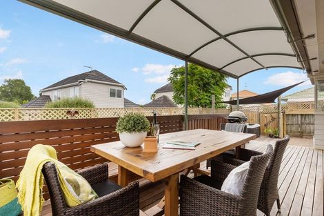 Photo of property in 1/270 Cascades Road, Botany Downs, Auckland, 2010