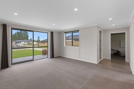 Photo of property in 35 Oldfield Lane, Marton, 4710