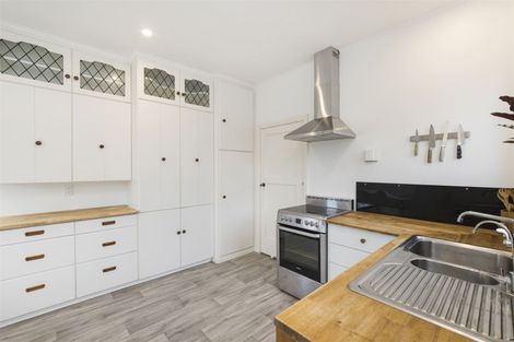 Photo of property in 25 Ihle Street, Terrace End, Palmerston North, 4410