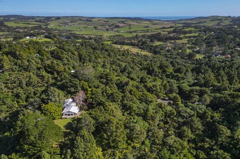 Photo of property in 103 Hinau Road, Waimauku, 0881
