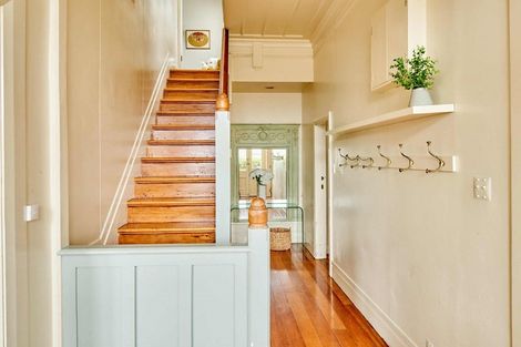 Photo of property in 39 Upland Road, Kelburn, Wellington, 6012