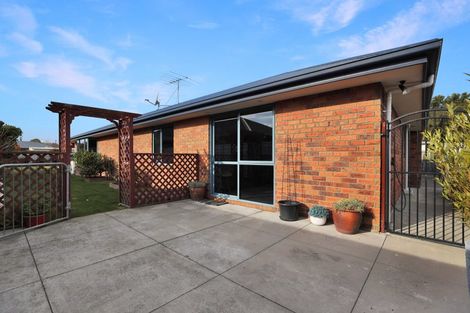 Photo of property in 32 Thomson Street, Tinwald, Ashburton, 7700
