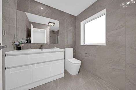 Photo of property in 110 Keri Vista Rise, Papakura, 2110