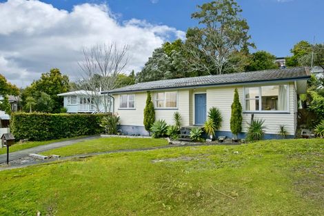 Photo of property in 22 Sequoia Place, Sunnynook, Auckland, 0620