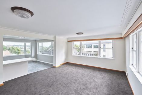 Photo of property in 20 Victoria Road, New Plymouth, 4310