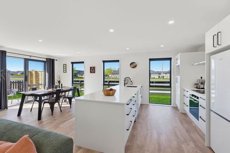 Photo of property in 2 Chambers Avenue, Woodend, 7610