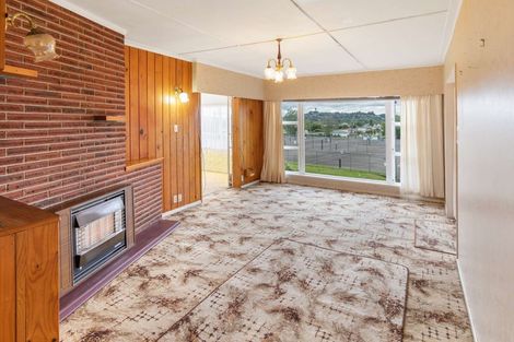 Photo of property in 105 Peat Street, Whanganui, 4500
