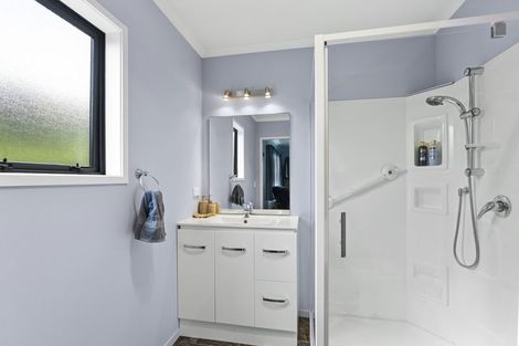 Photo of property in 67a Pohutukawa Place, Bell Block, New Plymouth, 4312