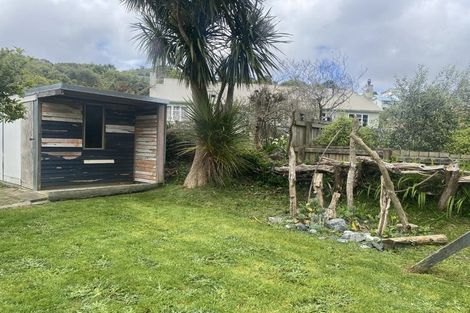 Photo of property in 12 Wavell Street, Karori, Wellington, 6012