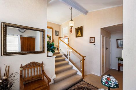 Photo of property in 35 Charles Street, Westshore, Napier, 4110