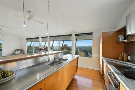 Photo of property in 23 Overdale Drive, Cashmere, Christchurch, 8022