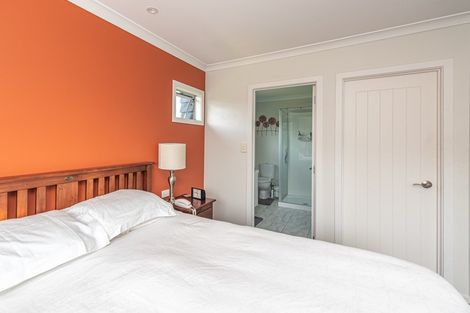 Photo of property in 2 Gilligan Close, College Estate, Whanganui, 4500