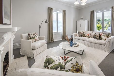 Photo of property in 21 Cheltenham Road, Devonport, Auckland, 0624