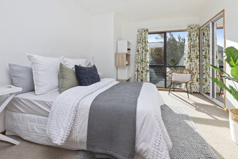 Photo of property in 2/77 Hinau Street, Riccarton, Christchurch, 8041