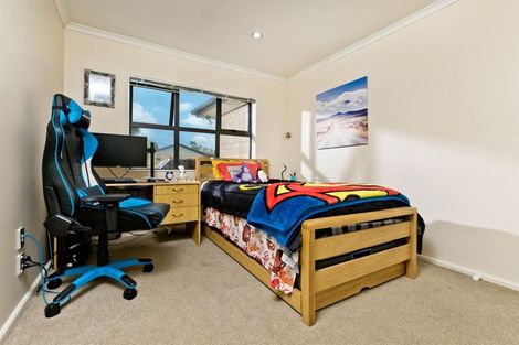 Photo of property in 84 Tiriwa Drive, Massey, Auckland, 0614