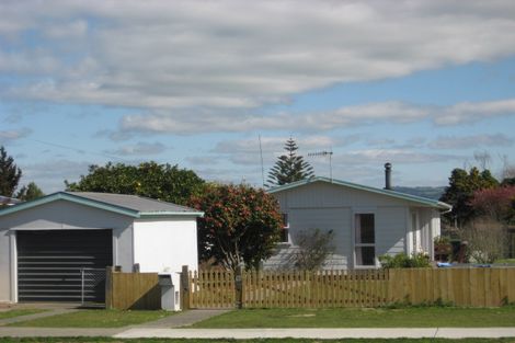 Photo of property in 86 College Road, Edgecumbe, 3120