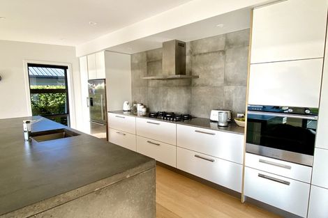 Photo of property in 32 Niger Street, Wanaka, 9305