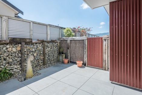 Photo of property in 61 Quadrant Heights, Paraparaumu, 5032
