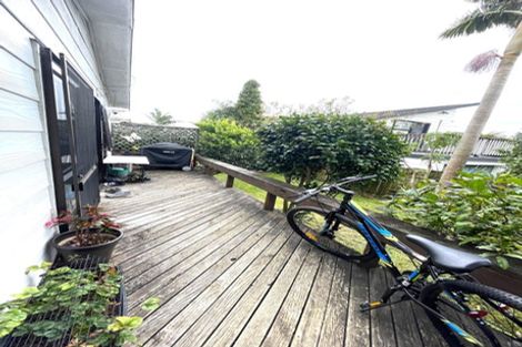 Photo of property in 2/102 Elliot Street, Howick, Auckland, 2014