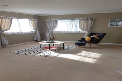 Photo of property in 38 Harbour View Road, Te Atatu Peninsula, Auckland, 0610