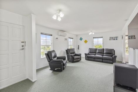 Photo of property in 21 Gainsborough Grove, Belmont, Lower Hutt, 5010