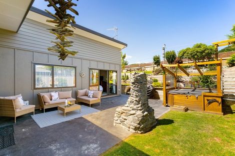 Photo of property in 7 Aqua Way, Paraparaumu, 5032