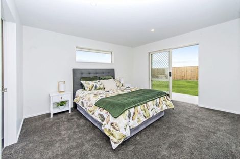 Photo of property in 58 Sandhurst Drive, Papamoa Beach, Papamoa, 3118