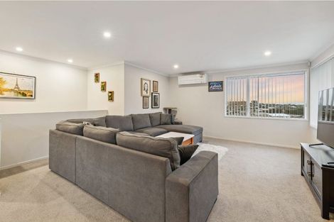 Photo of property in 110 Lisle Farm Drive, Pukekohe, 2120