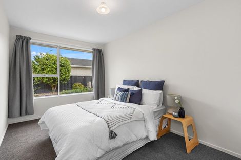 Photo of property in 2/41 Valecrest Avenue, Parklands, Christchurch, 8083