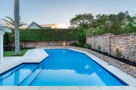 Photo of property in 2/22 View Road, Campbells Bay, Auckland, 0630