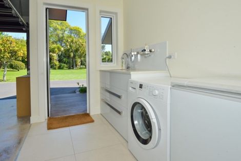 Photo of property in 33 Marian Drive, Inner Kaiti, Gisborne, 4010