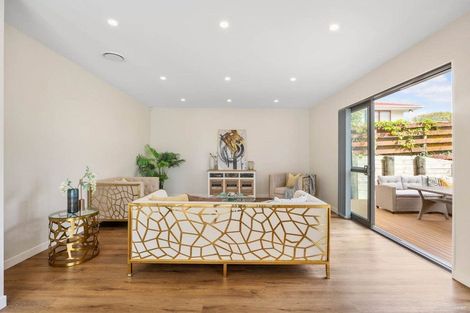 Photo of property in 12a Sheridan Drive, New Lynn, Auckland, 0600