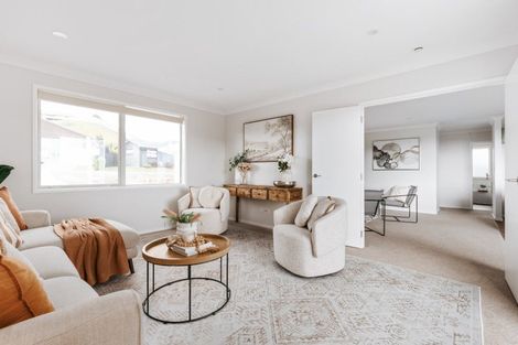 Photo of property in 27 Moira Close, Welcome Bay, Tauranga, 3175