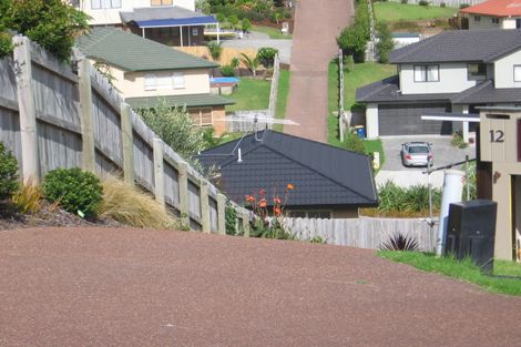 Photo of property in 12 Bushglen Court, Browns Bay, Auckland, 0630