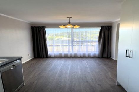 Photo of property in 104 Lantana Road, Green Bay, Auckland, 0604