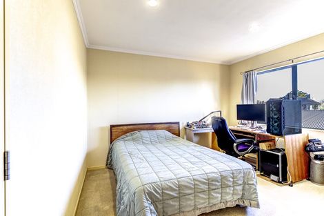 Photo of property in 2 Nielsen Gardens, Rototuna, Hamilton, 3210