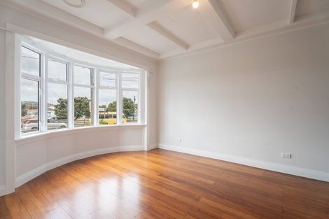 Photo of property in 504 Evans Bay Parade, Hataitai, Wellington, 6021