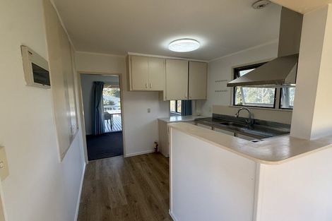 Photo of property in 14 Heather Place, Sunnynook, Auckland, 0620