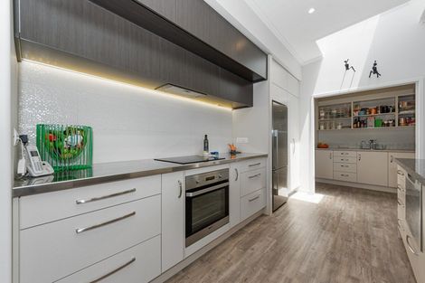 Photo of property in 6 Caversham Drive, Rototuna, Hamilton, 3210