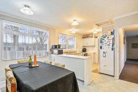 Photo of property in 38 Holdsworth Avenue, Trentham, Upper Hutt, 5018